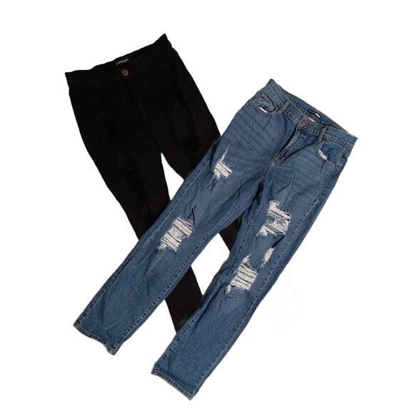 2 Pairs of Fashion Nova Woman Jeans Size 8 R - Picture 1 of 7